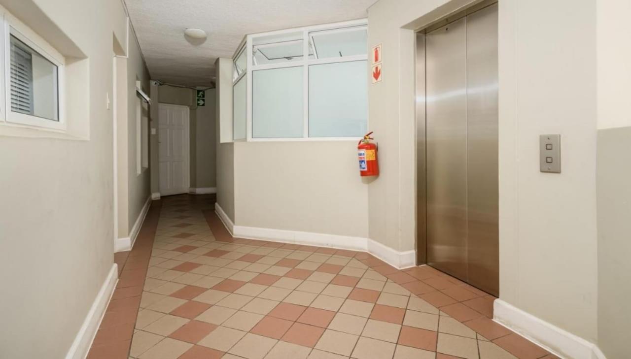 Cascades 103 Apartment พอร์ตเอลิซาเบธ ภายนอก รูปภาพ
